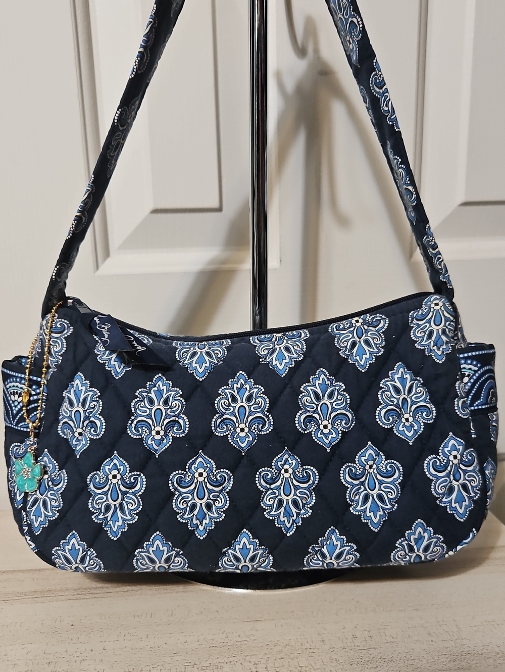 Vera Bradley EUC Navy Blue Quilted Shoulder Bag Includes Charm